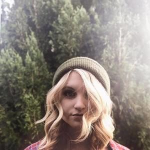 Meet your Posher, Hailey